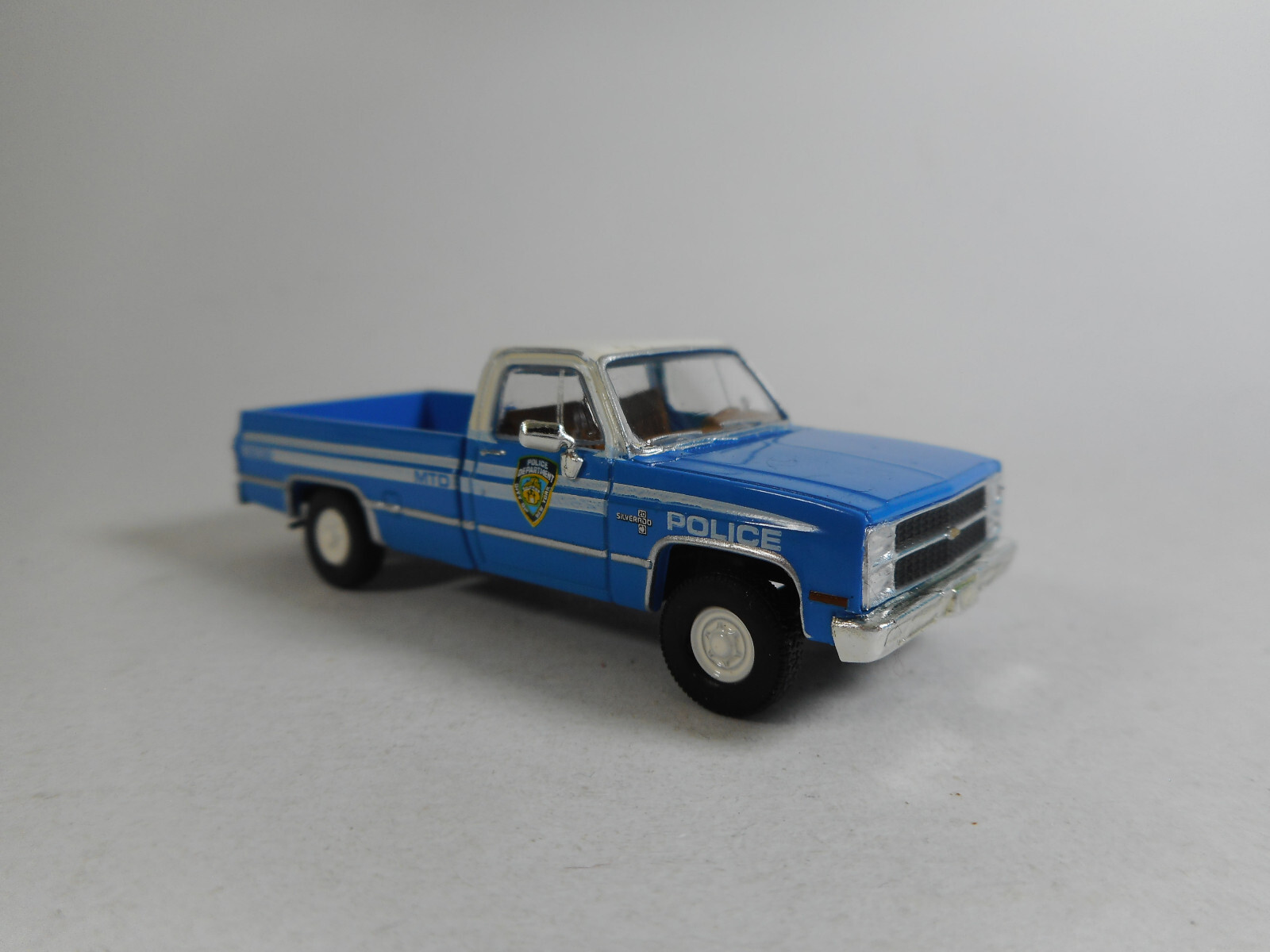 Brekina 1:87 Chevrolet C20 Pickup NYPD Police Finished Model