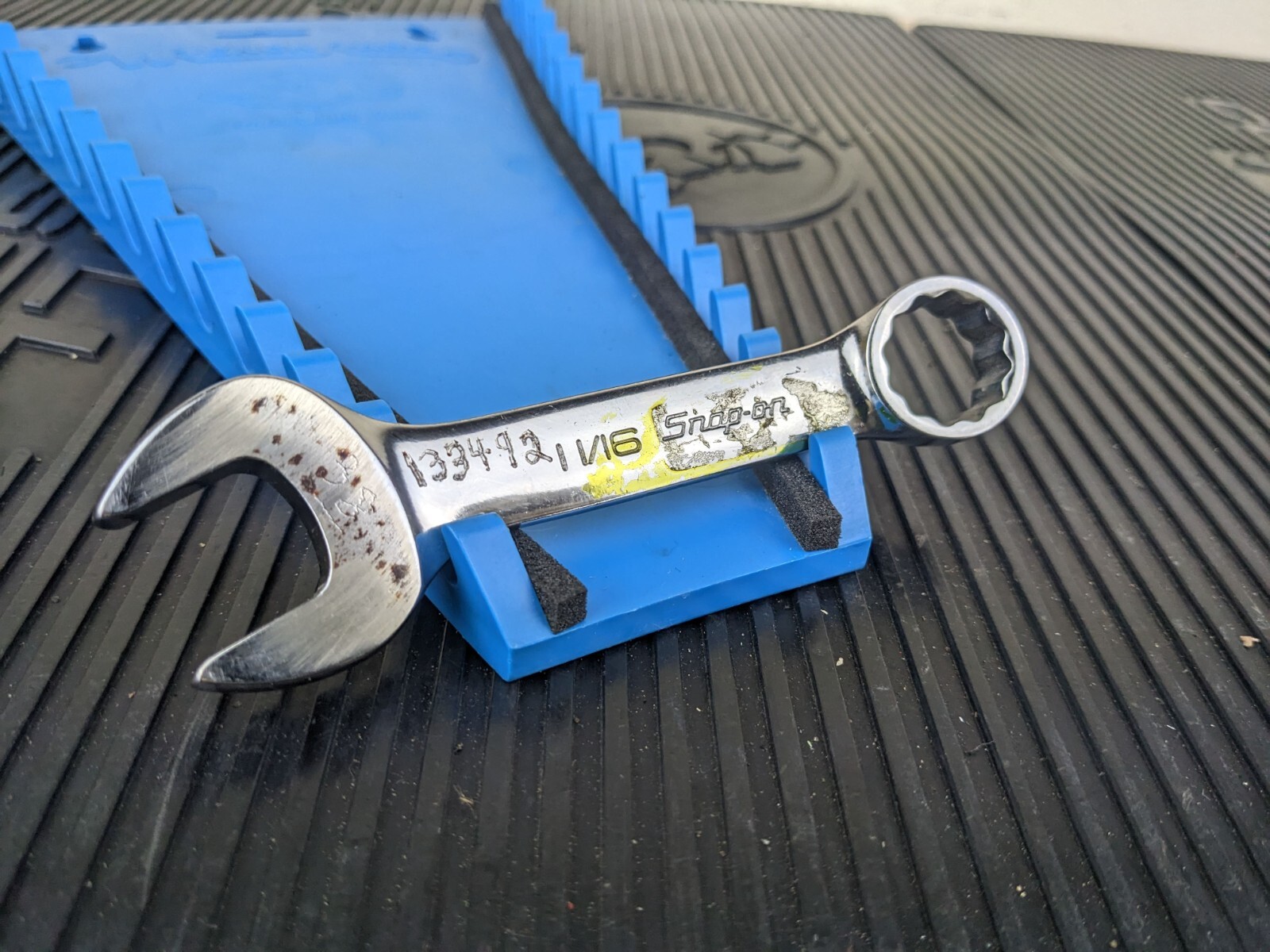bb181 Snap on OXI22 SAE 11/16 12 Point Midget Combination