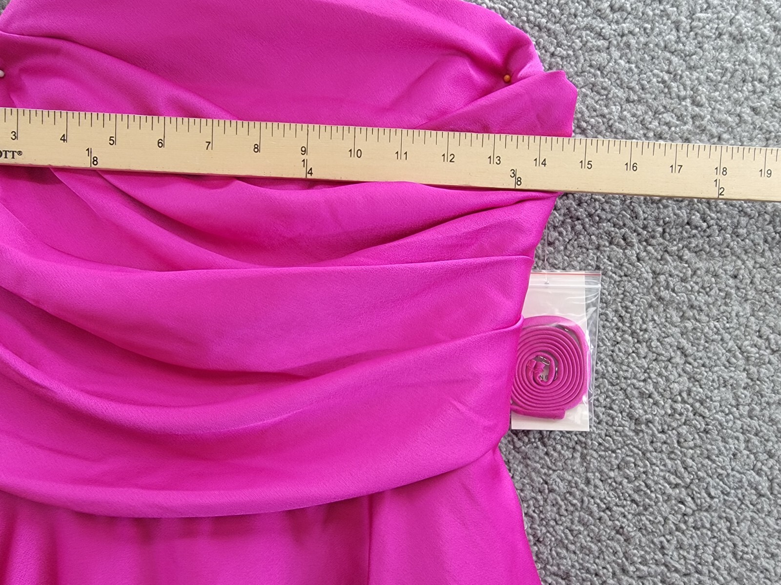 Taylor Asymmetric Sleeveless Satin Gown Women's 10 Magenta Back Zip Closure - Picture 5 of 17