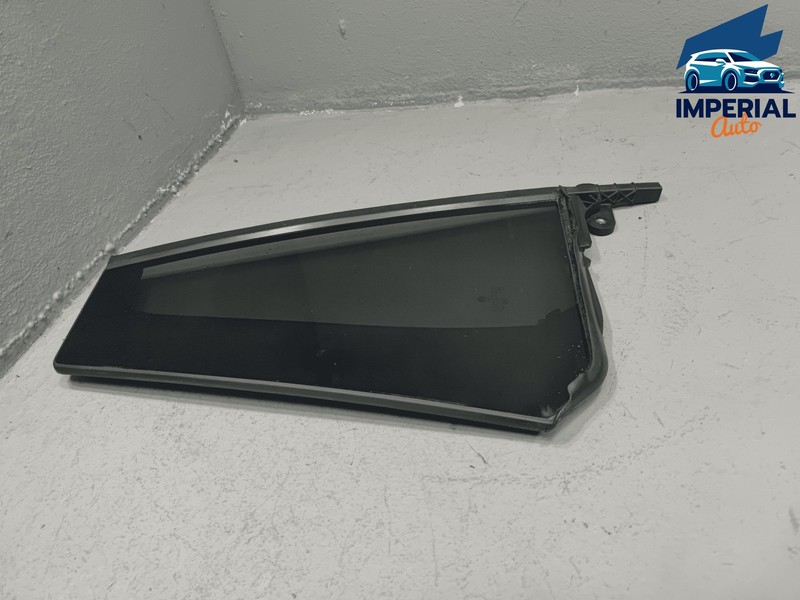 Used 2018-2025 Volkswagen Atlas Rear Passenger Side Door Fixed Window Vent Glass OEM