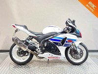 SUZUKI GSXR 1000 MILLIONTH EDITION - 2013 - 7609 miles