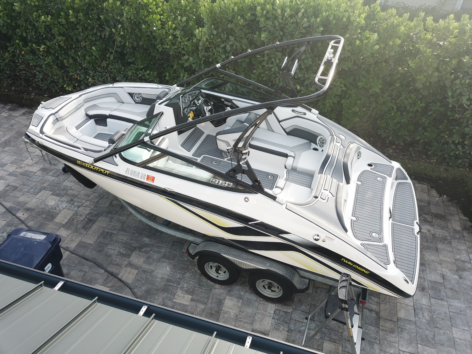 2015 Yamaha 212x with warranty till 2021