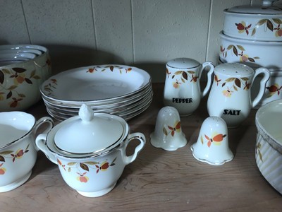 Autumn Leaf by Hall Superior Quality Dinnerware 31 pc Set from 1938