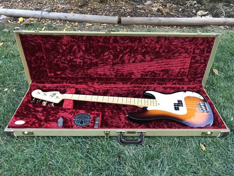 MINTY 2012 FENDER SELECT P-BASS EXC+ 9.5/10 COND w ORIG TWEED HSC PRECISION