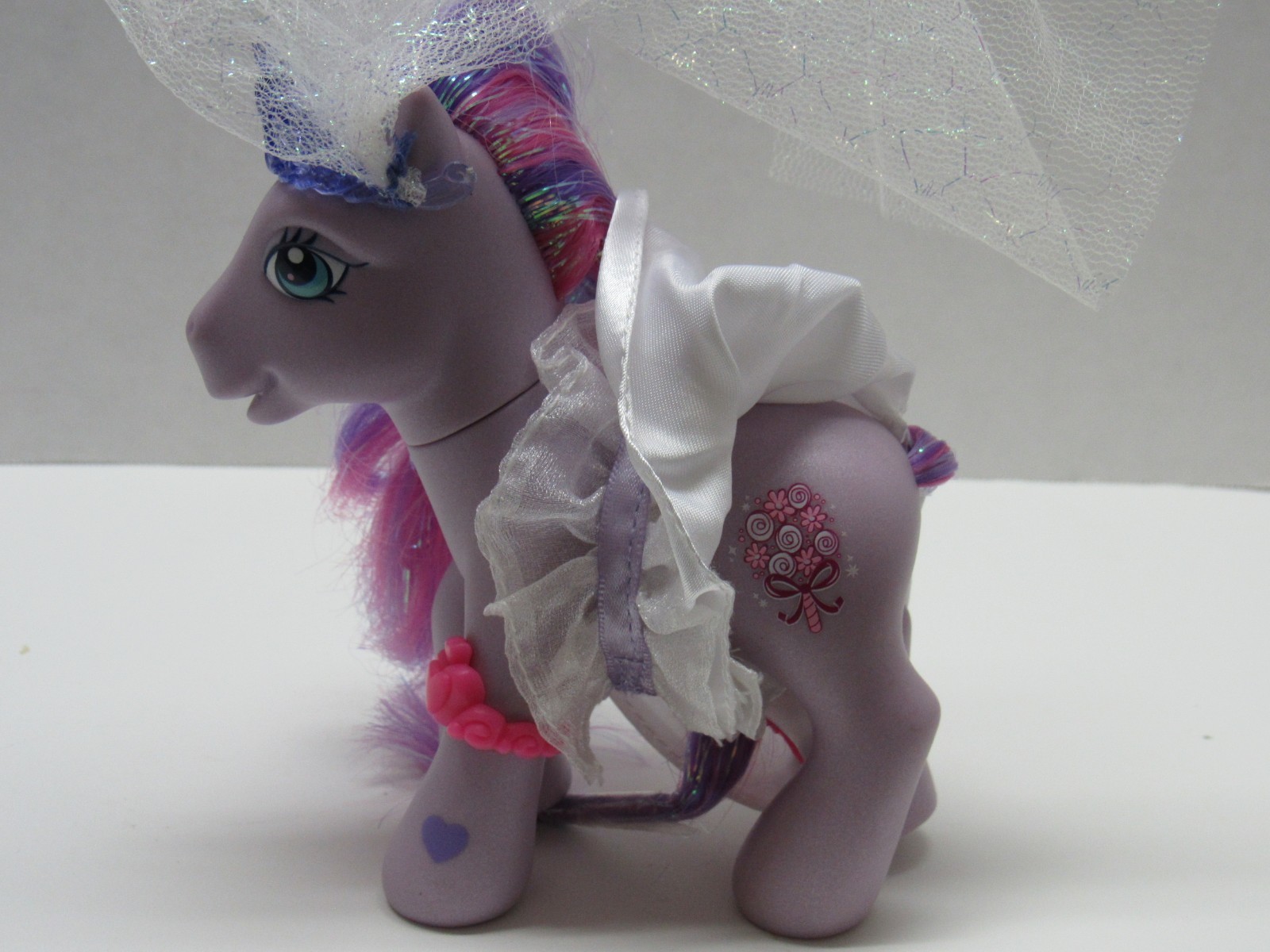 MY LITTLE PONY 2006 G3 WINTER CRYSTAL PRINCESS GRACEFUL GLIMMER ALL ACCESSORIES