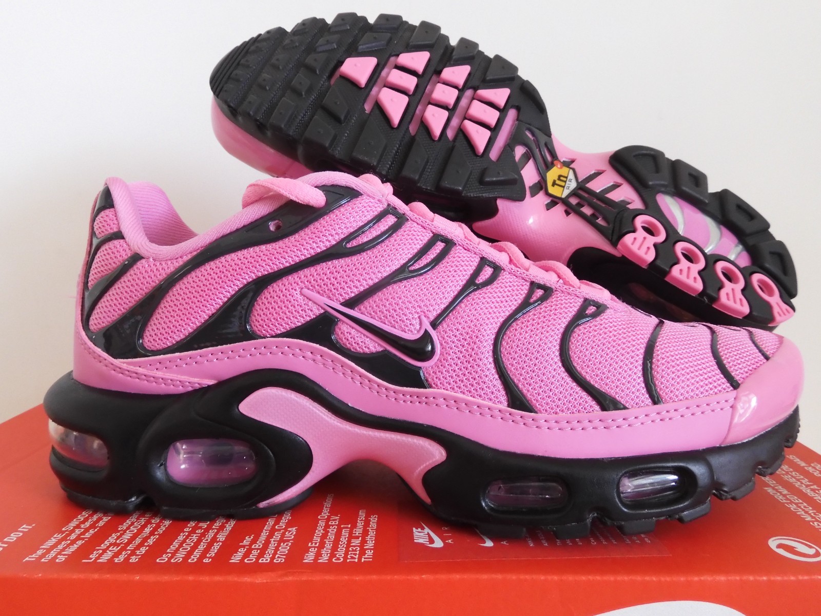 Nike Air Max Plus Se Pink-Black Womens Sz 6.5 [HJ9743-601