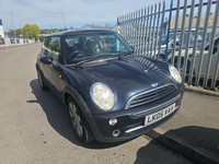 2005 MINI HATCHBACK 1.6 Cooper 3dr Auto HATCHBACK Petrol Automatic