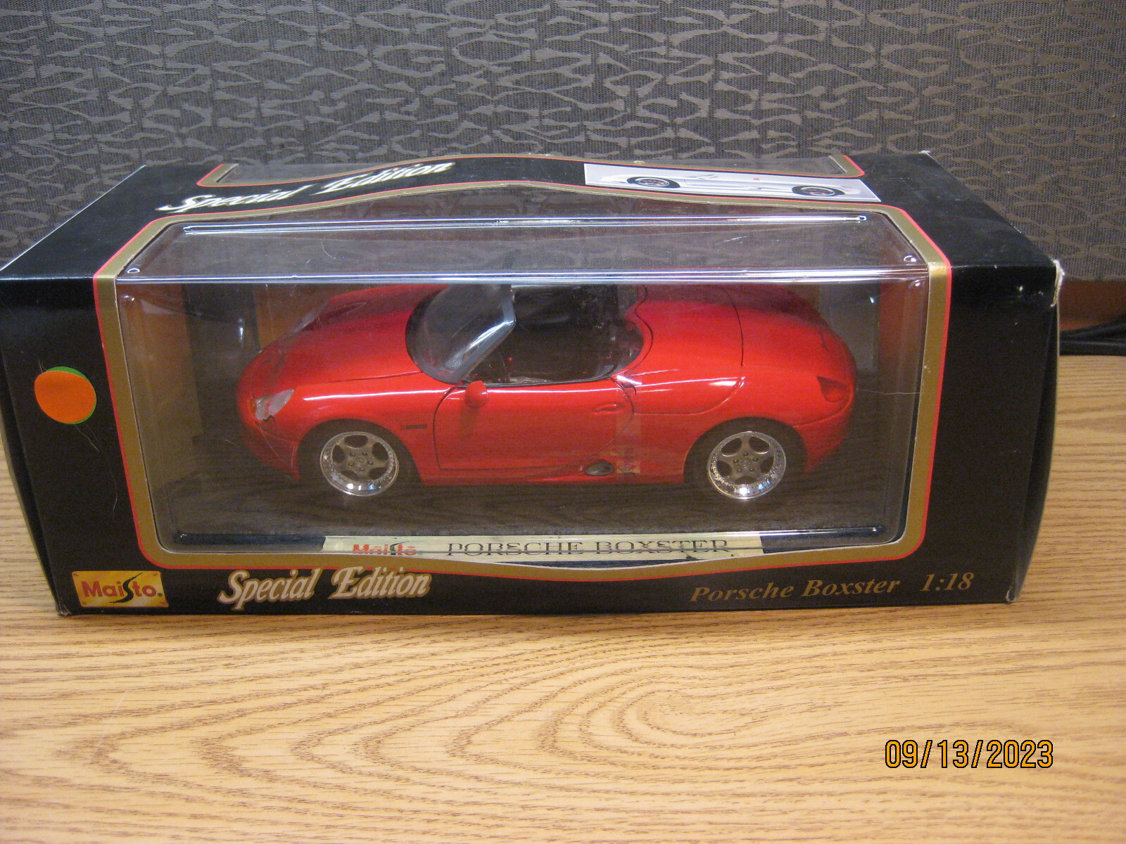 マイスト ポルシェ Boxster Maisto Porsche Boxster 1:18 Scale