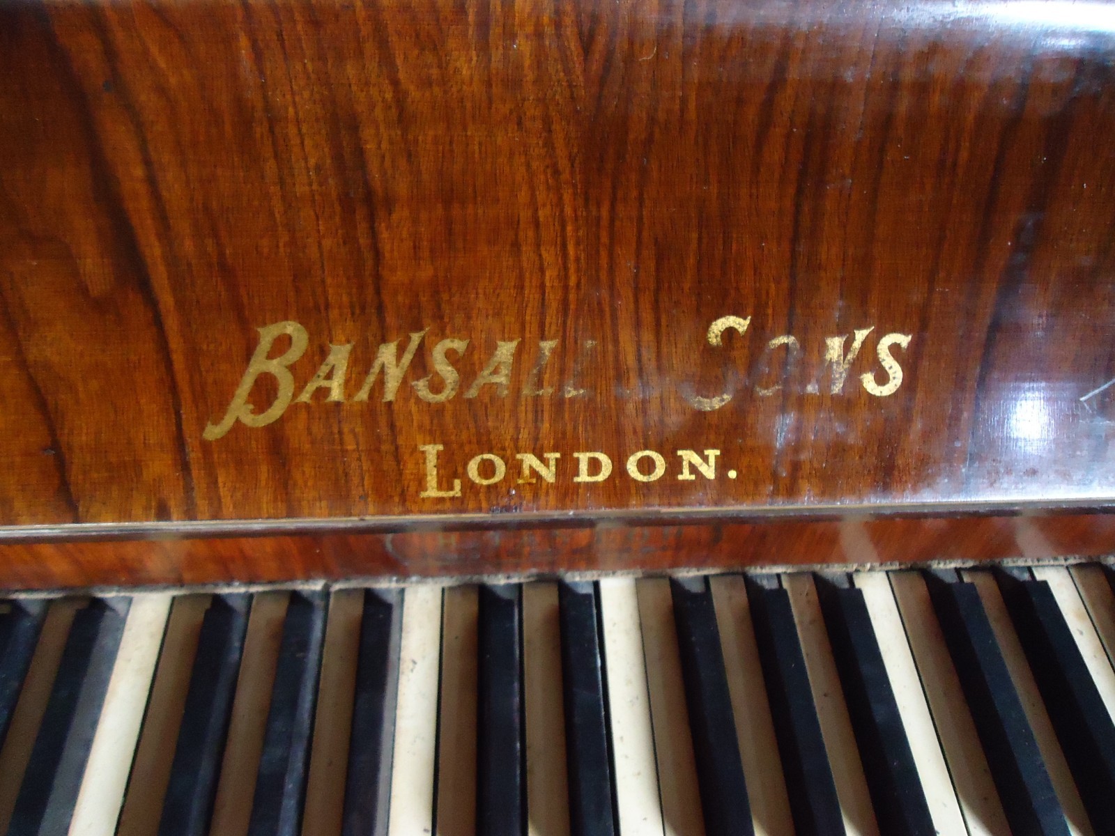 1850s VERY RARE ENGLISH ORNATE PIANO BEAUTIFUL INLAID WOOD ROSES BANSAIL & SONS