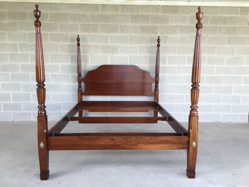 STATTON CENTENNIAL CHERRY CHIPPENDALE STYLE QUEEN SIZE REEDED POSTER BED