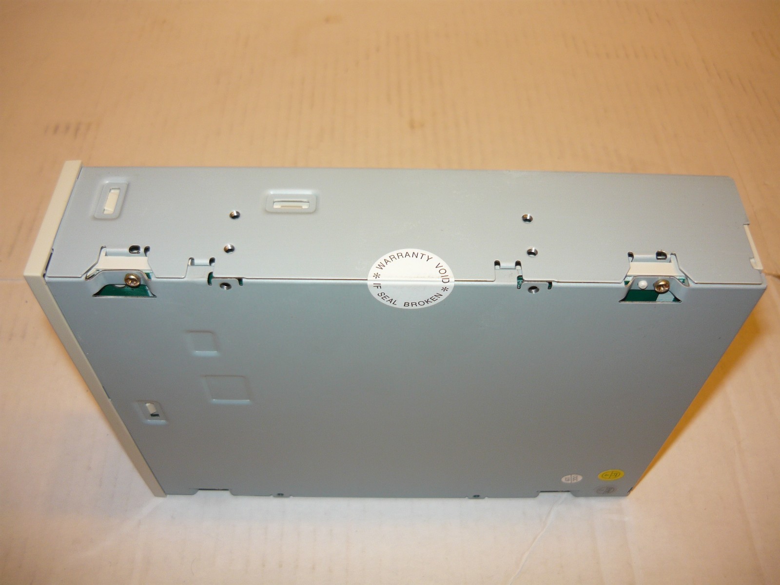 Beige SCL-121032 CD-RW 12X10X32X BURN-PROOF Optical Drive April 2001