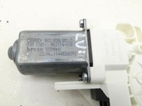 Audi A1 8X 10-14 3T Fensterhebermotor Links Vorne Audi A1 8X 10-14 13.09.2011 A62114-110 8K0959801C 1101-A62114-110... Vorschau 2