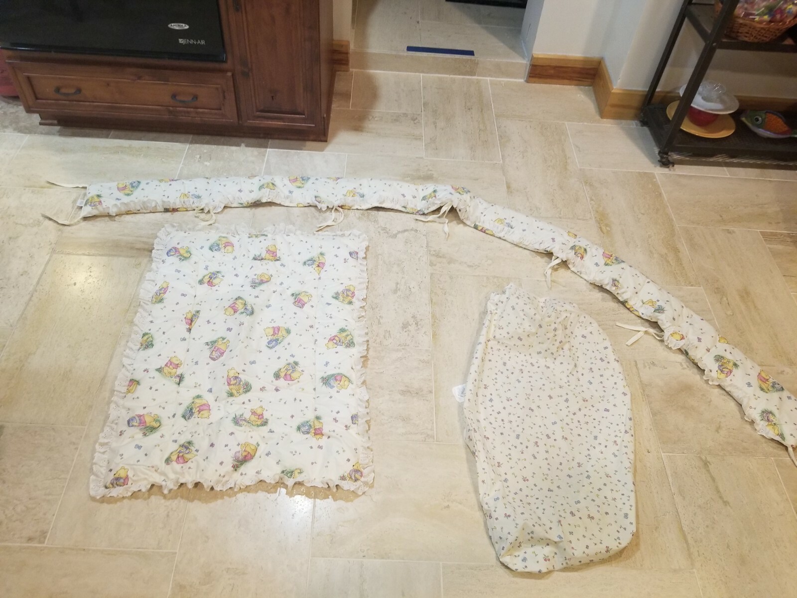 Classic Pooh 3pc Crib Toddler Bedding, Fitted Sheet, Bumper and Blanket Floral