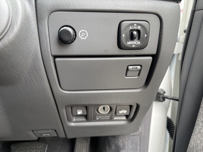 image 4 of interior