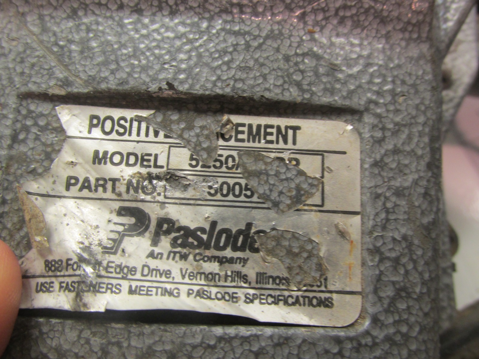 Paslode Positive Placement 5250/65 PP Pneumatic Metal Hardware Nailer # 500570