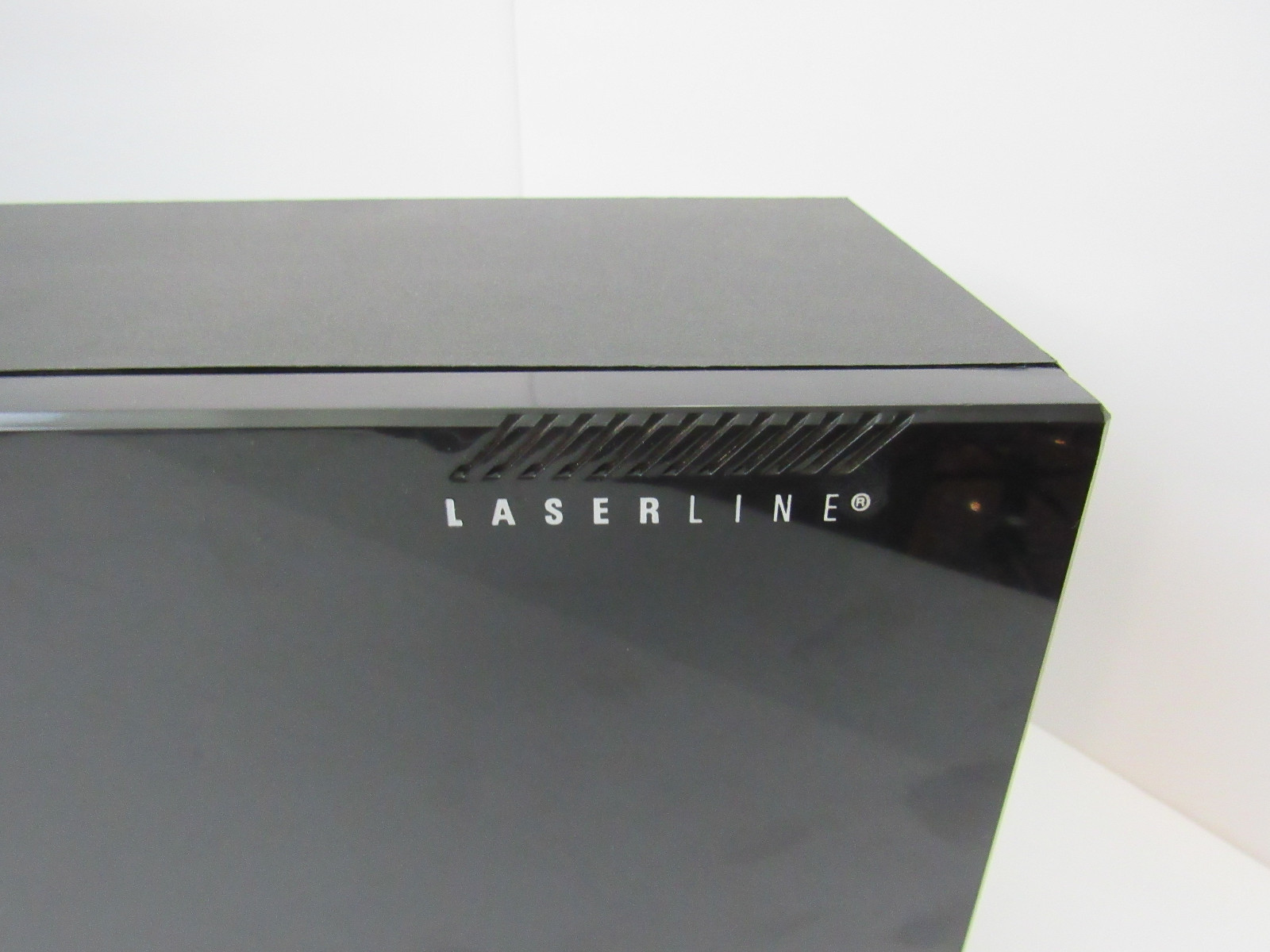 LASERLINE Compact Disc Wall Mountable 36 CD Plastic Holder Free Shipping