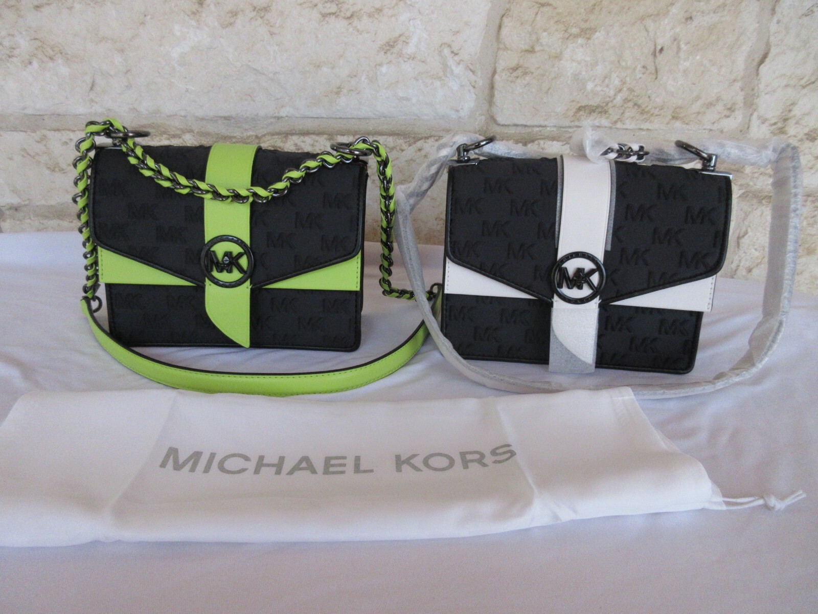 ハンドバッグ Michael Kors Greenwich Sling 32S3SGRC1L 001 BLACK Shoulder B Greenwich Extra-Small Saffiano Leather Sling Crossbody Bag