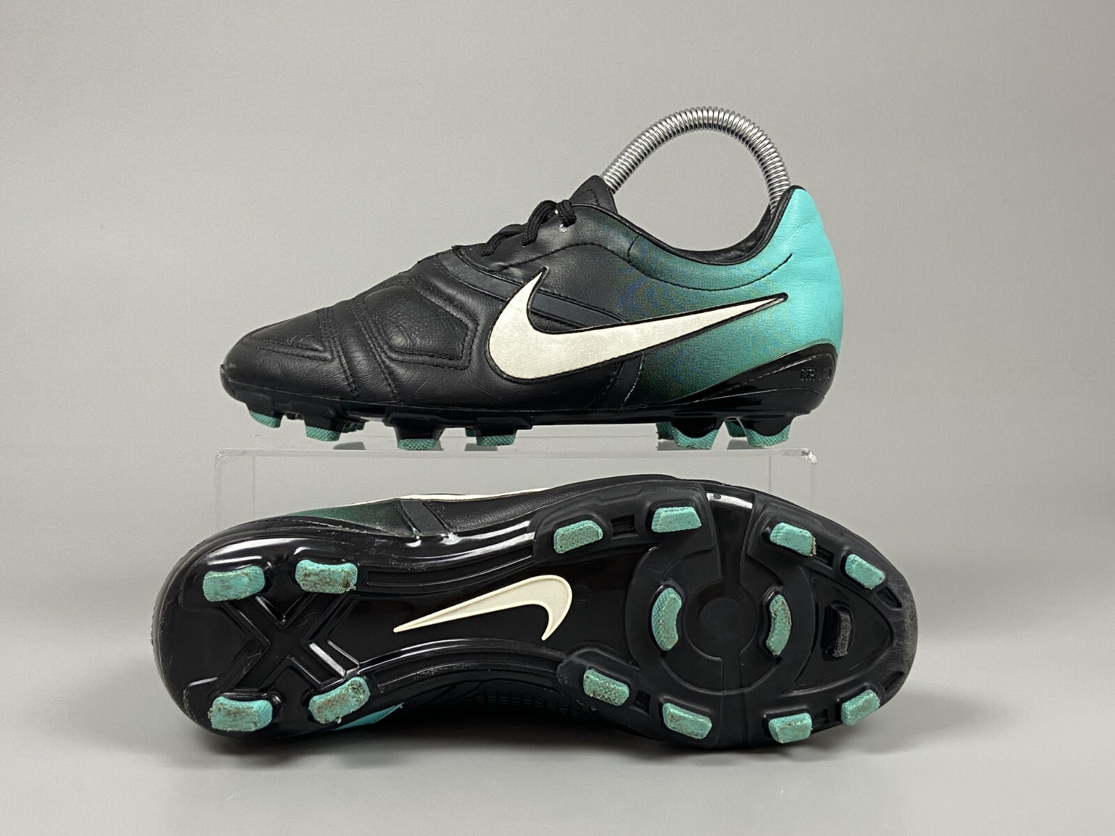 2010 Nike CTR360 Libretto FG US 5.5 soccer cleats football
