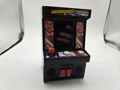 Asteroids 1979 Atari interactive 09563 handheld game 2017