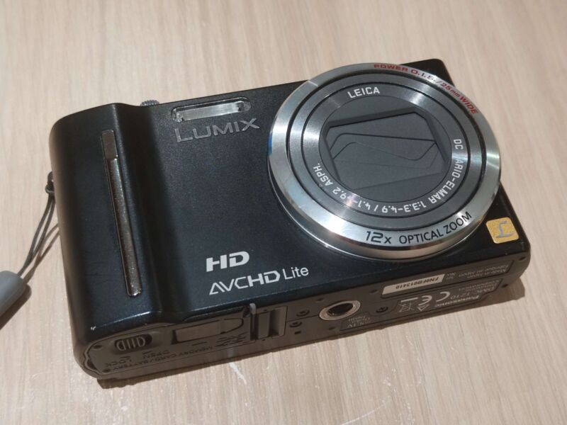 Panasonic Lumix Dmc-Tz10 12.1mp Digital Camera - Black