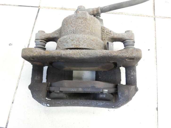 Toyota Auris II E18 12-15 Benzin/1,8 Hybrid 73KW Bremssattel Bremszange Vorne Rechts Toyota Auris II E18 12-15... Vorschau 4