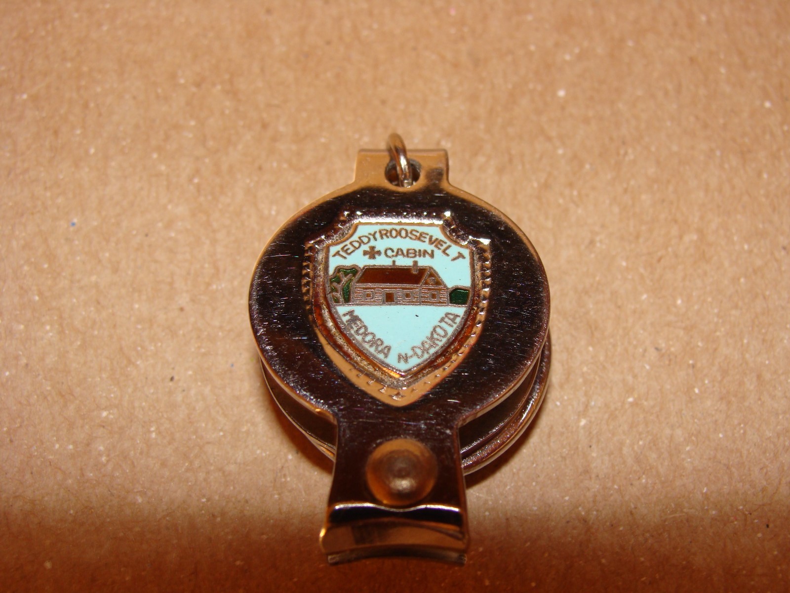 Vintage Teddy Roosevelt Cabin Medora North Dakota Nail Clippers, Compass
