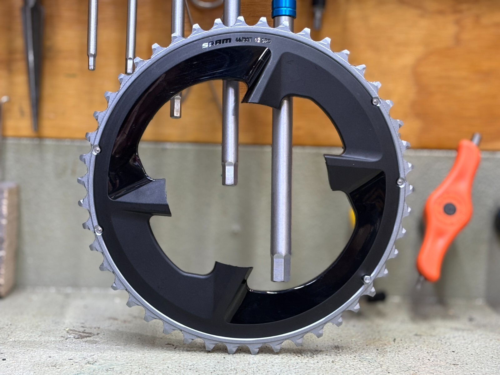 在庫限り SRAM RIVAL eTap AXS チェーンリング 46T 107BCD 00.6218.029.002[A2758] SRAM Rival 2x12-Speed Inner Chainring - 33t 107 BCD BLK For