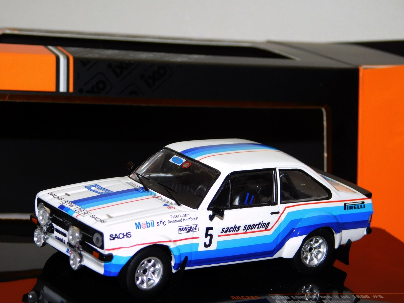 FORD ESCORT MK2 RS1800 #5 HESSEN RALLY 1978 IXO RAC265 1/43 FORD ESCORT MK2 RS1800 #5 HESSEN RALLY 1978 IXO RAC265 1/43