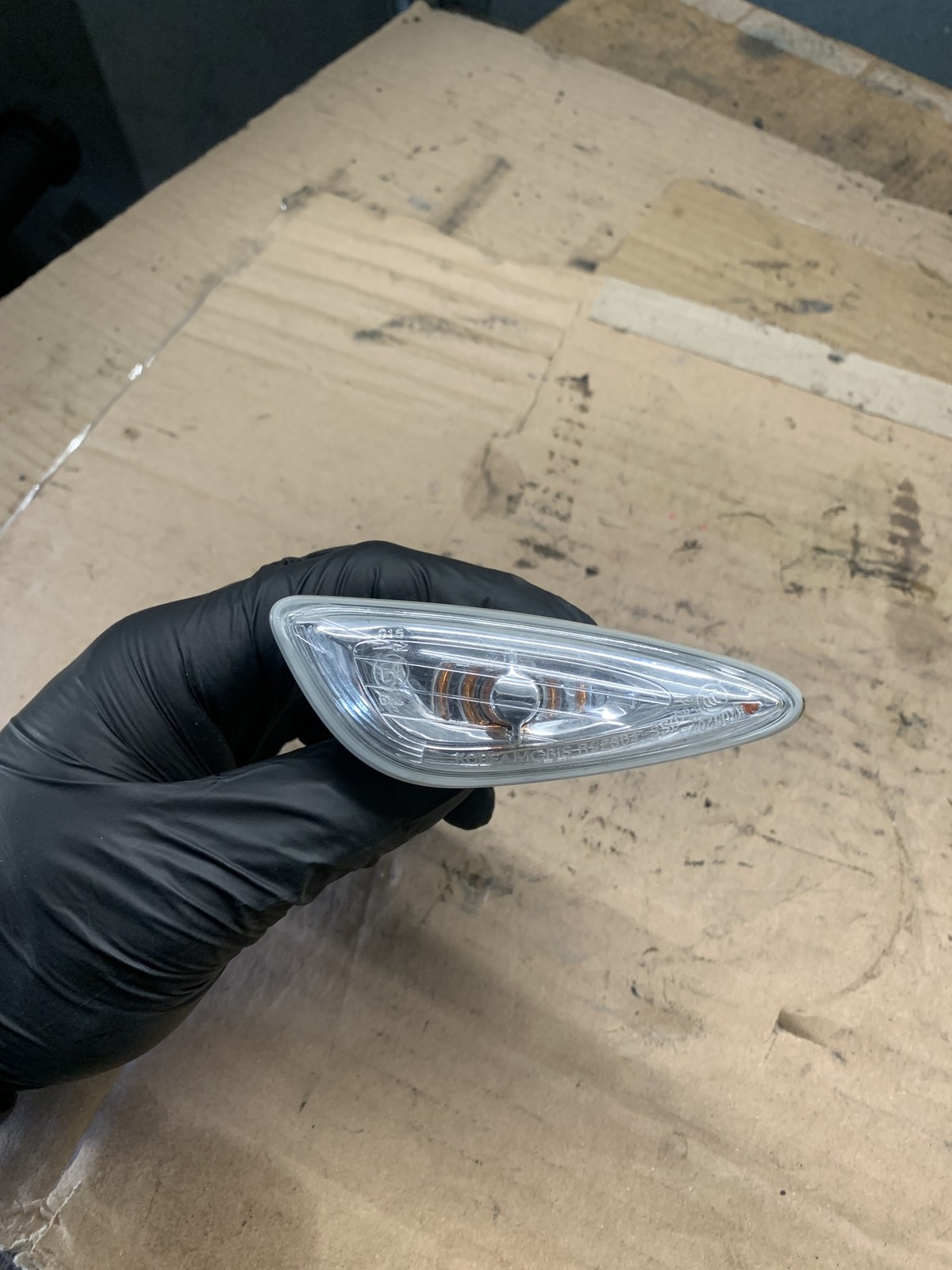 KIA Sportage SL Mk3 2013 D4FD Off Side Front Wing Panel Turn Signal Indicator
