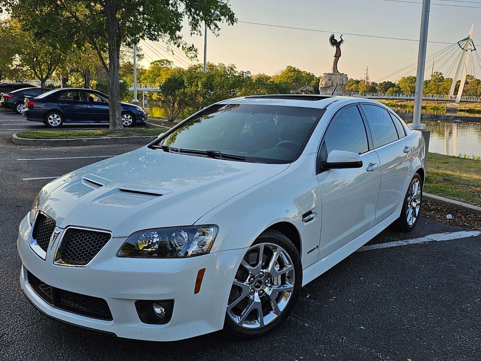 2009 Pontiac G8 GXP, White, Red and Black Leather Seats, Low Mileage, Clean