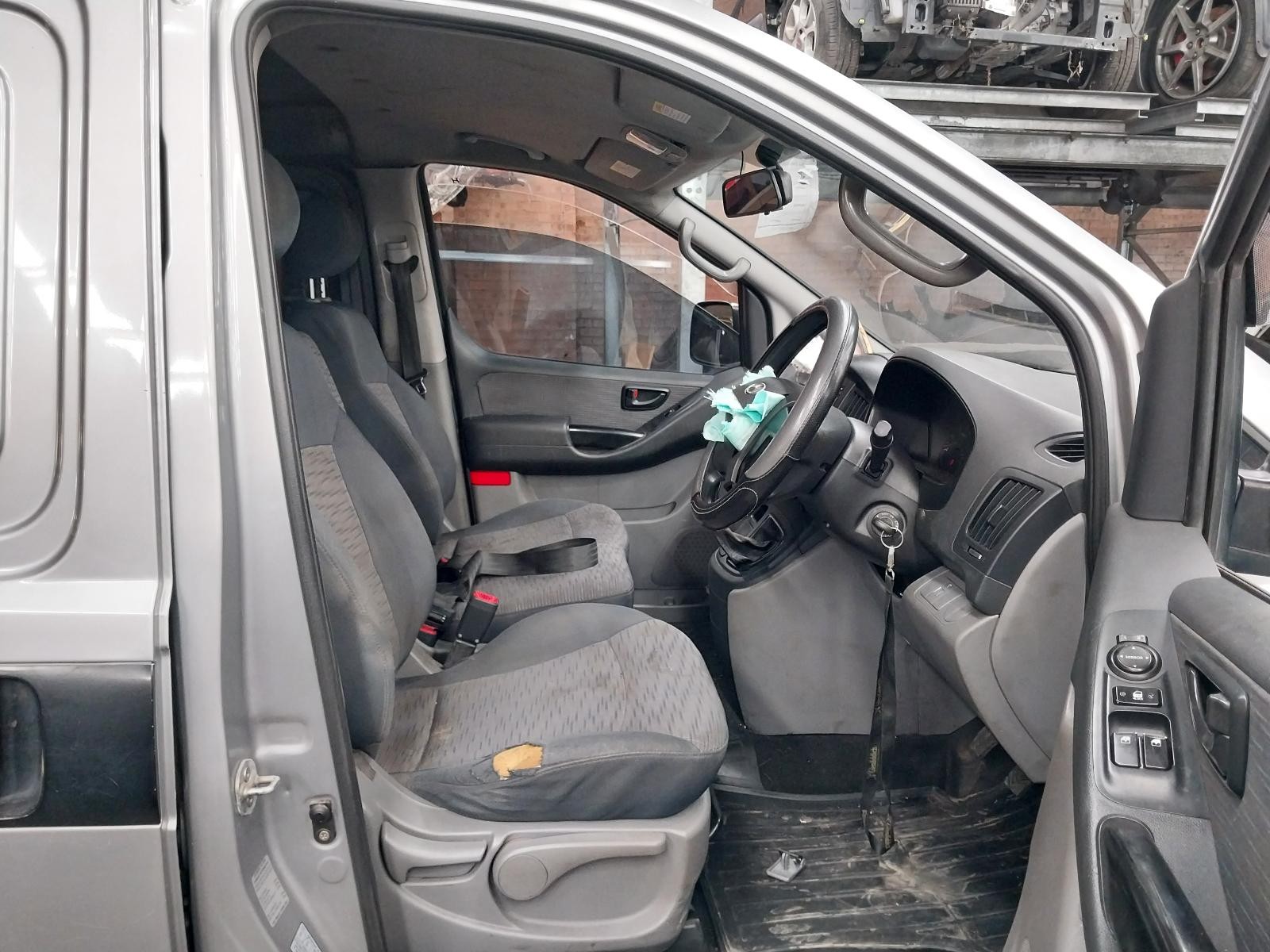 2011 Hyundai Iload/imax TQ GLOVE BOX UPPER 11/2007-03/2021 715214 image 6