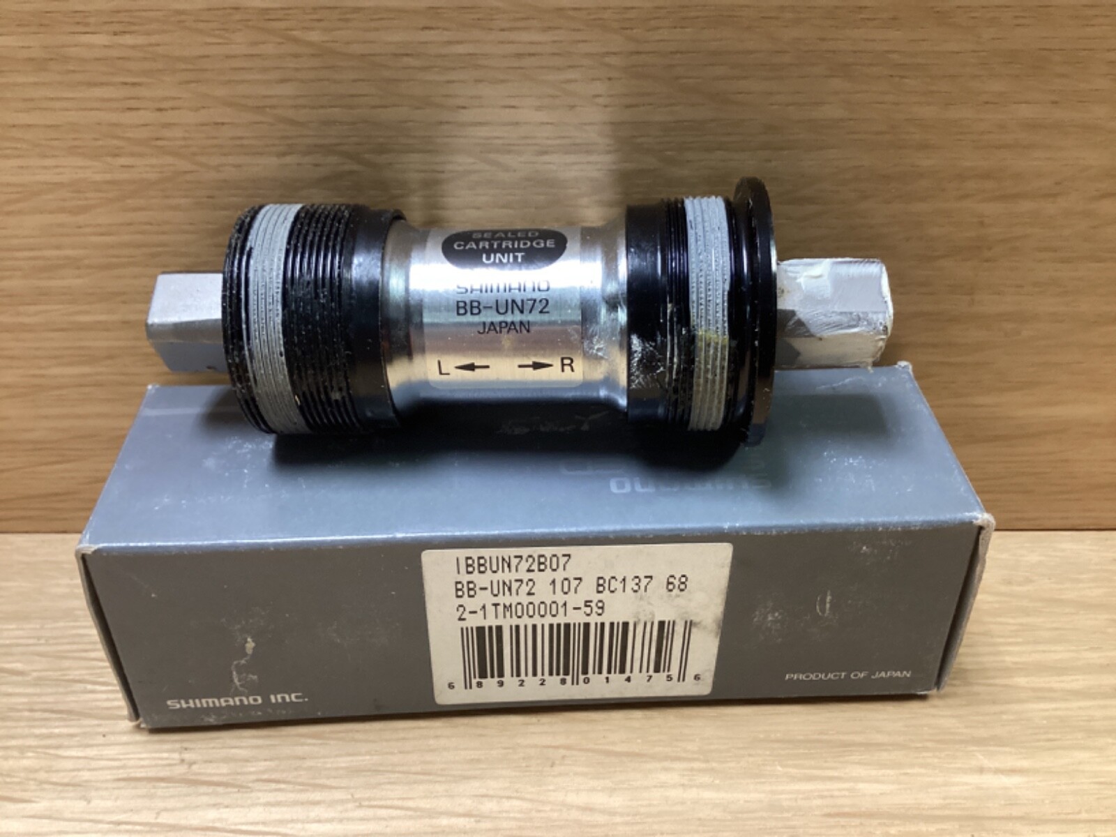 SHIMANO - B.B  Shimano 105 BB-5500 Octalink V1 Spline Bottom Bracket