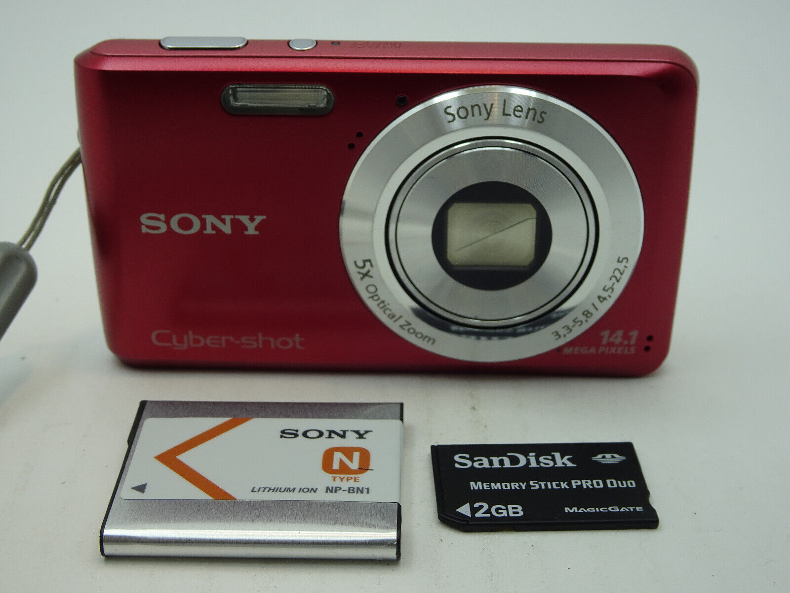 Sony Cyber-shot DSC-W520 14.1MP 5x Wide Zoom Compact Camera Sony Cyber-shot DSC-W520 14.1MP 5x Wide Zoom Compact Camera