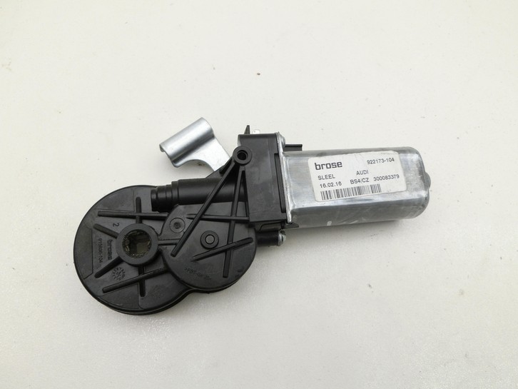 VW Passat 3G B8 14-19 Stellmotor für El. Sitzverstellung Links Vorne VW Passat 3G B8 14-19 28.04.2016 924117-101... Vorschau 3