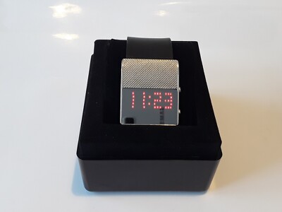 Retro BLACK DICE GAMER Watch BD-056-04 Red LED Display Boxed MINT CONDITION