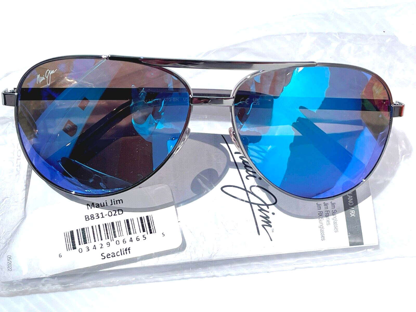 Pre-owned Maui Jim Seacliff Silver Polarized Maui Blue Lens Sunglass B831-02d In Gray