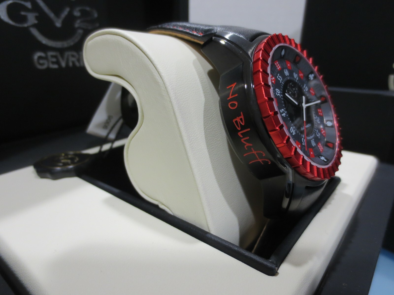 Pre-owned Gv2 By Gevril Men's 9306 Lucky 7 Automatic Red Bezel Subdial Black Leather Watch