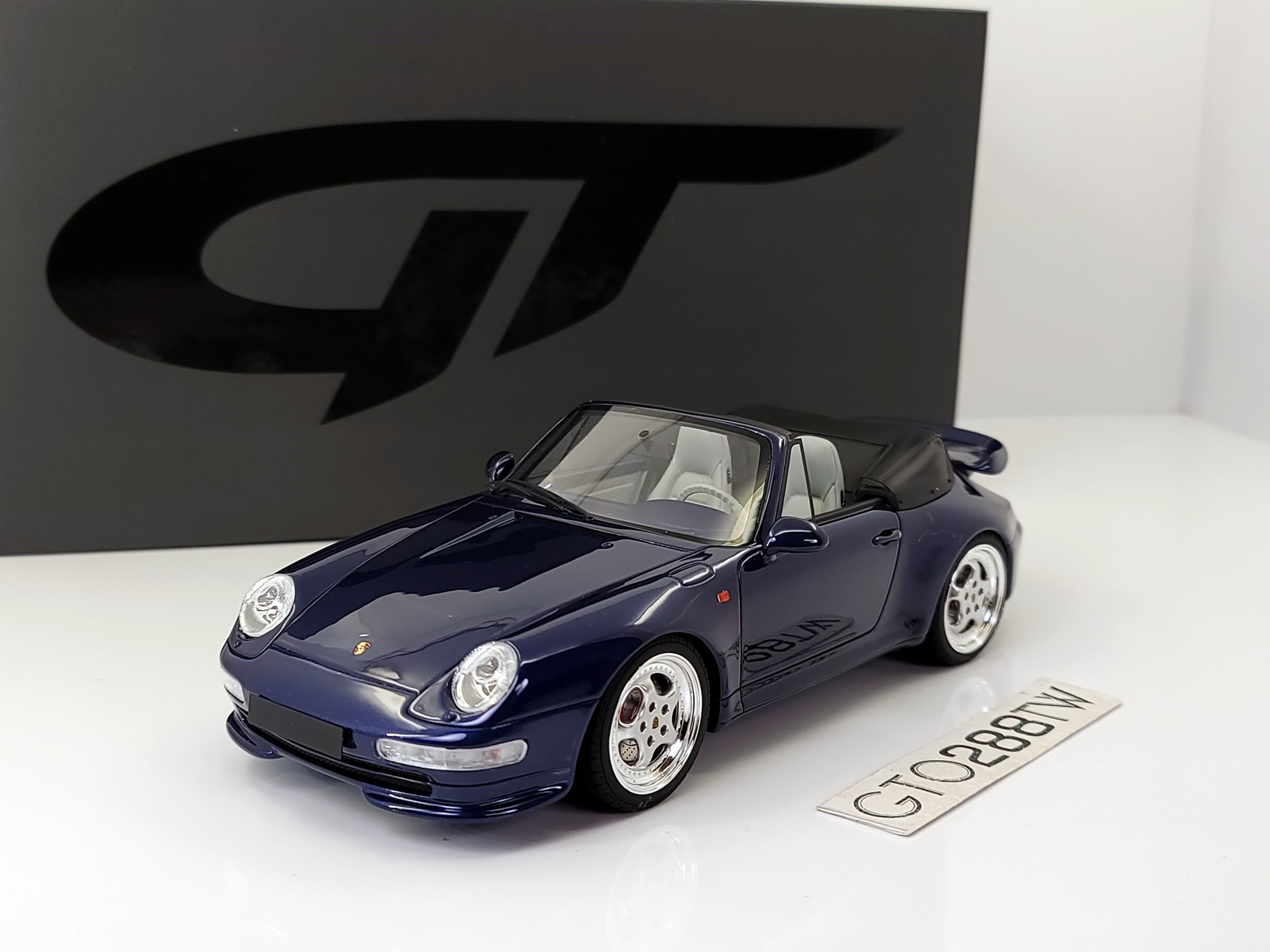 工場 1/18 ポルシェ 911 ターボ S 993 ブラック GTスピリット Porsche