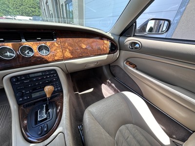 image 13 of interior