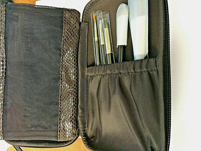 Laura Mercier Deluxe 5 piece Brush Set+Case 8.25''x5''x1.5''+small travel bag