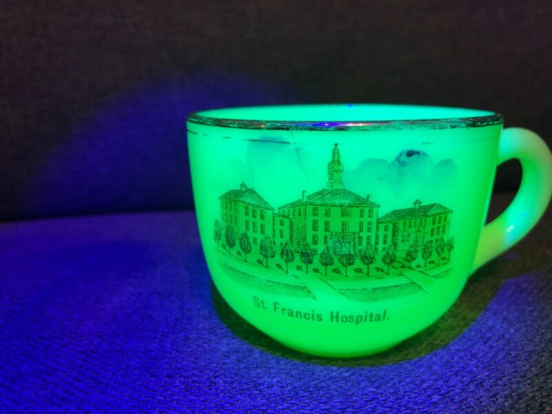Vintage souvenir custard cup St. Francis Hospital