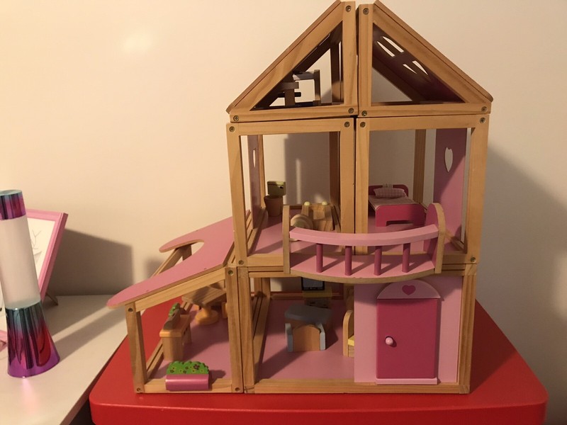 gumtree dolls house furniture