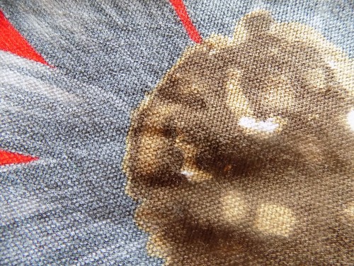 3 Yards Plus Vintage Red Cotton Woven Fabric Large Gray Daisies 45 Wide Crantex