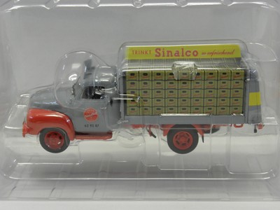 Sammlstandmodell Opel Blitz Getränkepritsche Sinalco 1:43