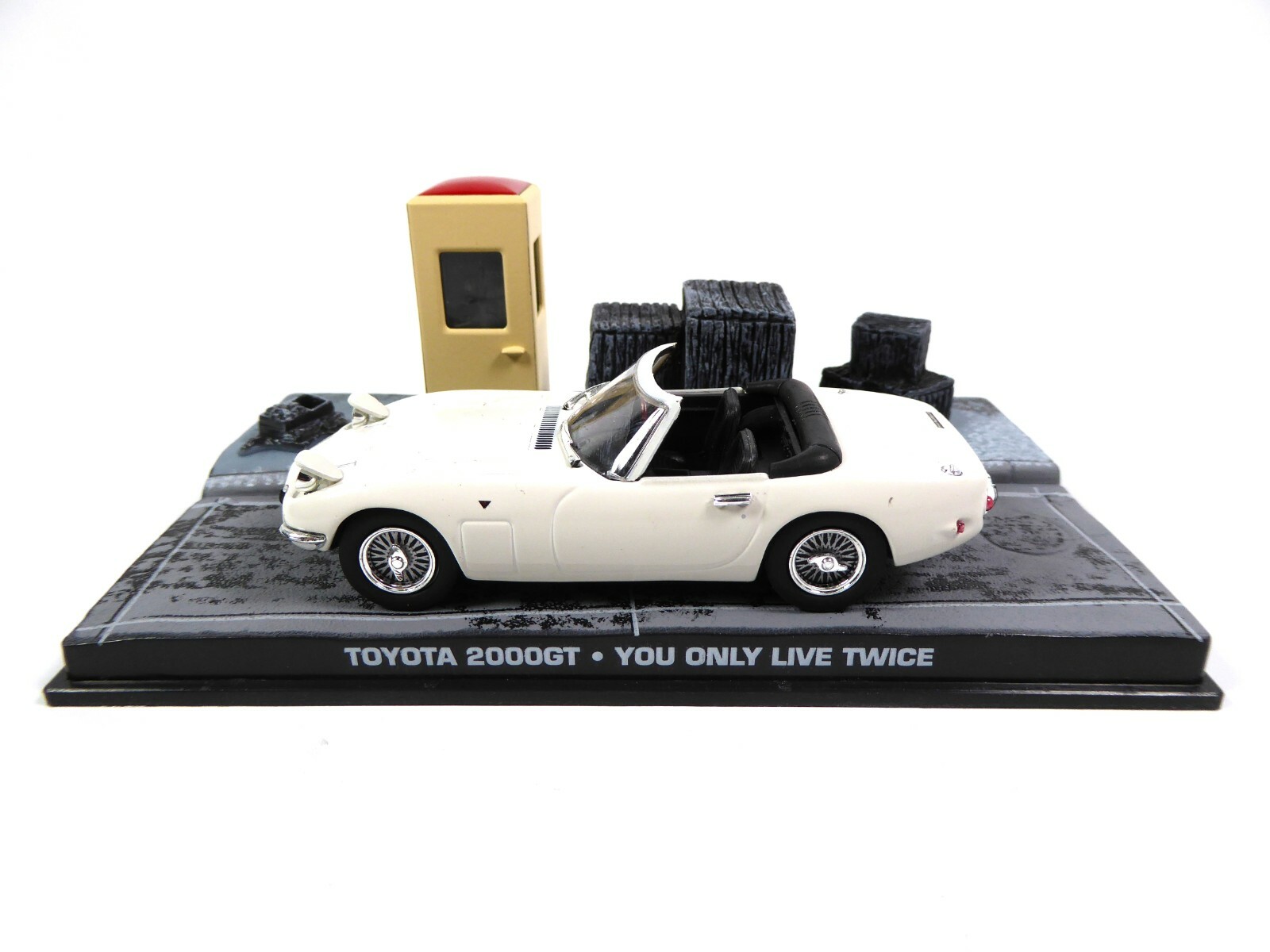 ▼TOYOTA　2000GT　コンバーチブル　007は二度死ぬ　1/43　トヨタ Altaya 1/43 トヨタ・2000GT コンバーチブル white 007 007は二度死ぬ