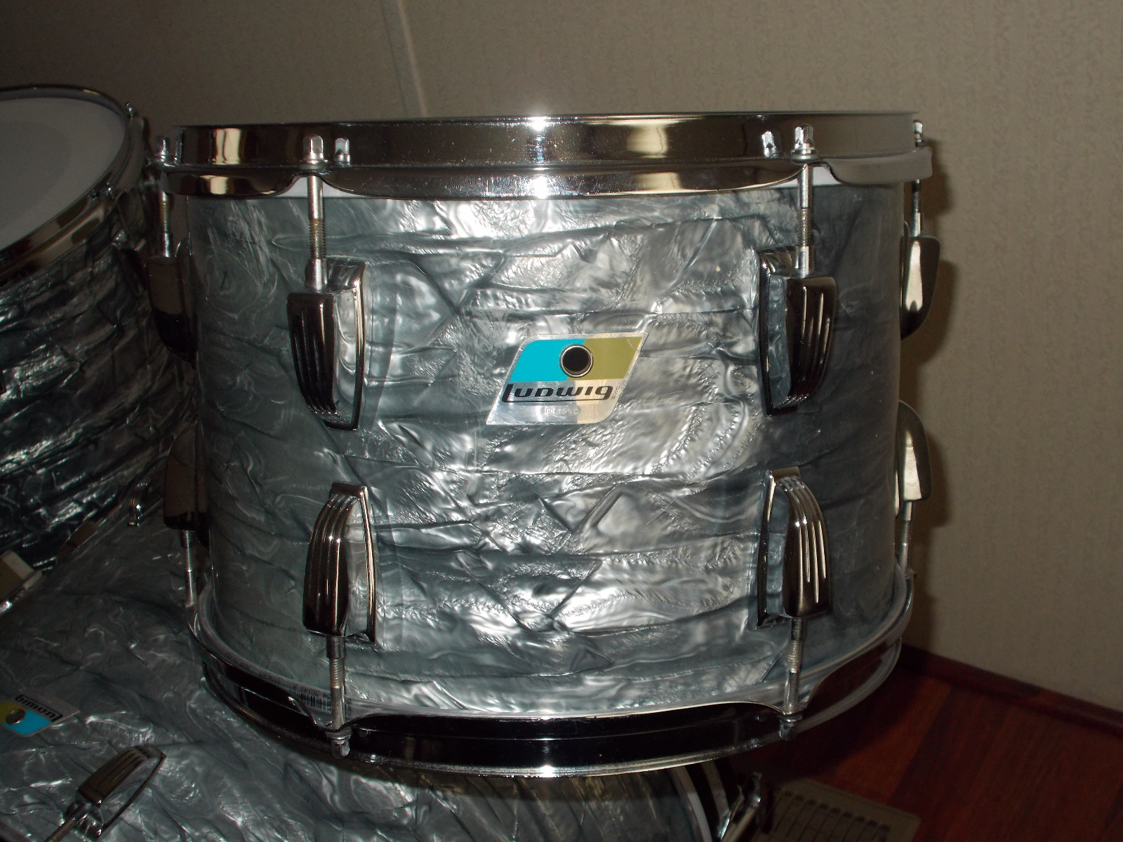 Vintage 1970s Ludwig Sky Blue Pearl 3-Ply Maple Drum Kit