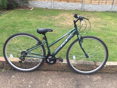 indi voyager womens hybrid bike