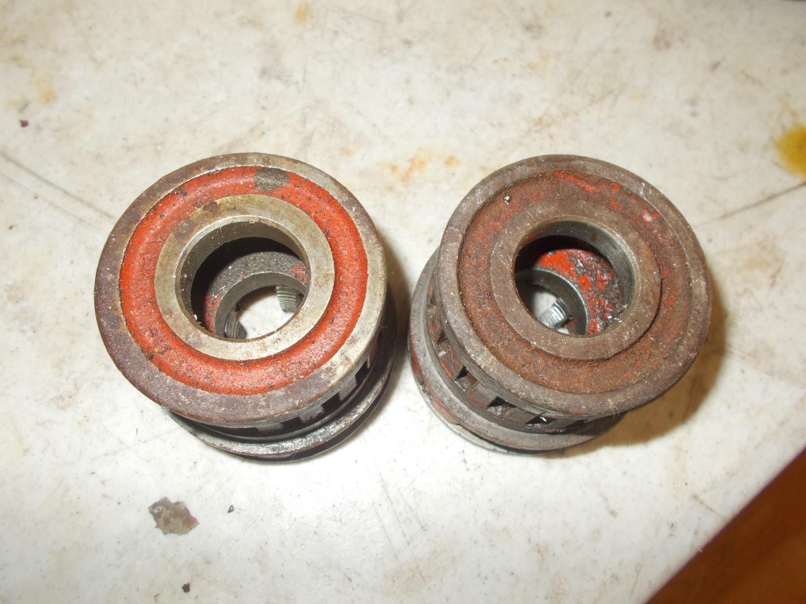 TWO TOLEDO NO.11 PIPE THREADER 3/4  INCH DIE HEAD