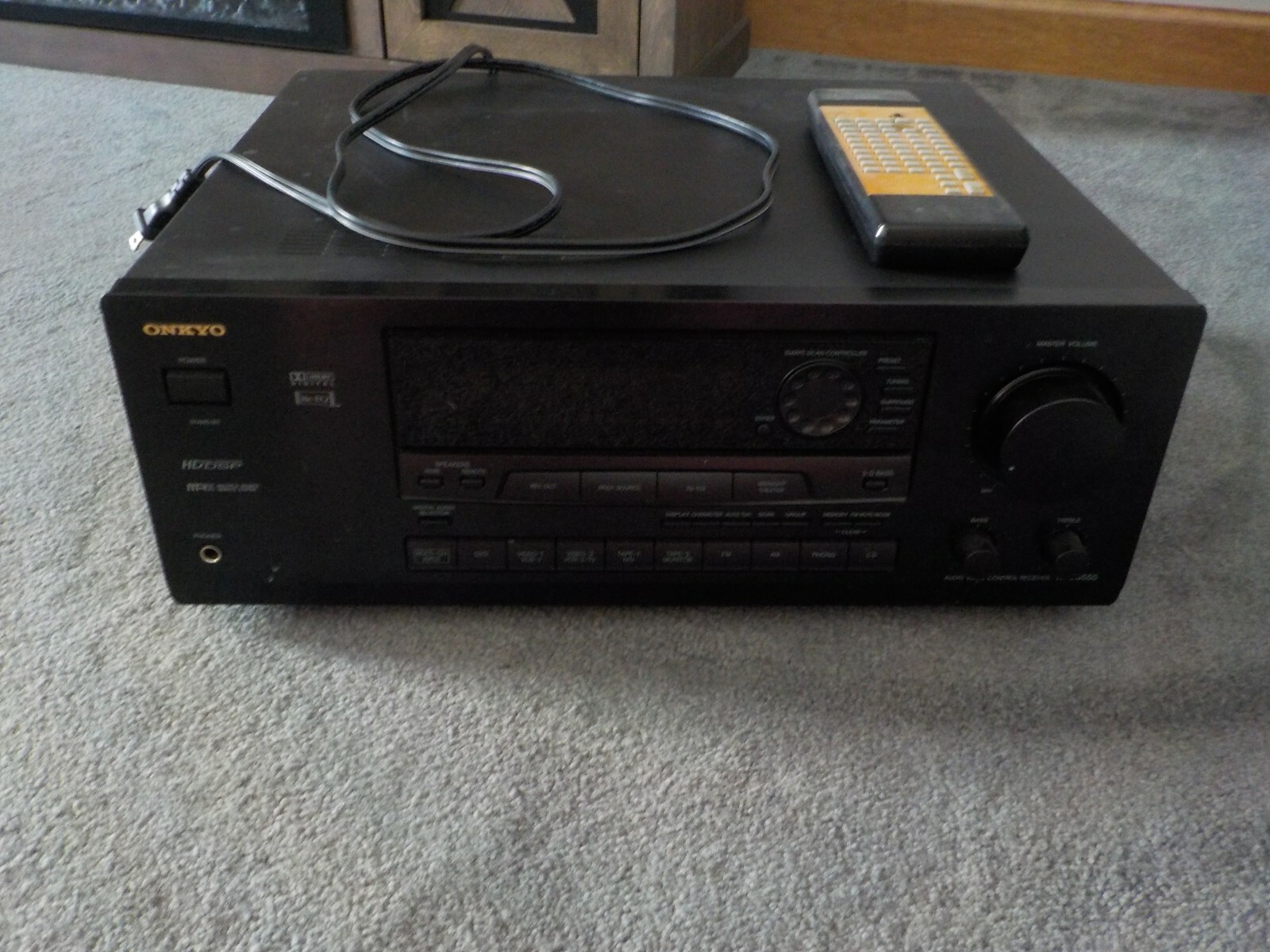 Onkyo TX-DS555 350 Watt Dolby Digital 5.1 Channel Home Theater Receiver Phono