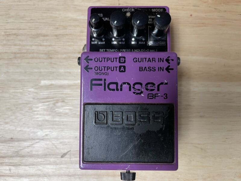 BOSS FLANGER BF-3 STEREO/MONO GUITAR EFFECTS PEDAL TESTED (NO ADAPTER)